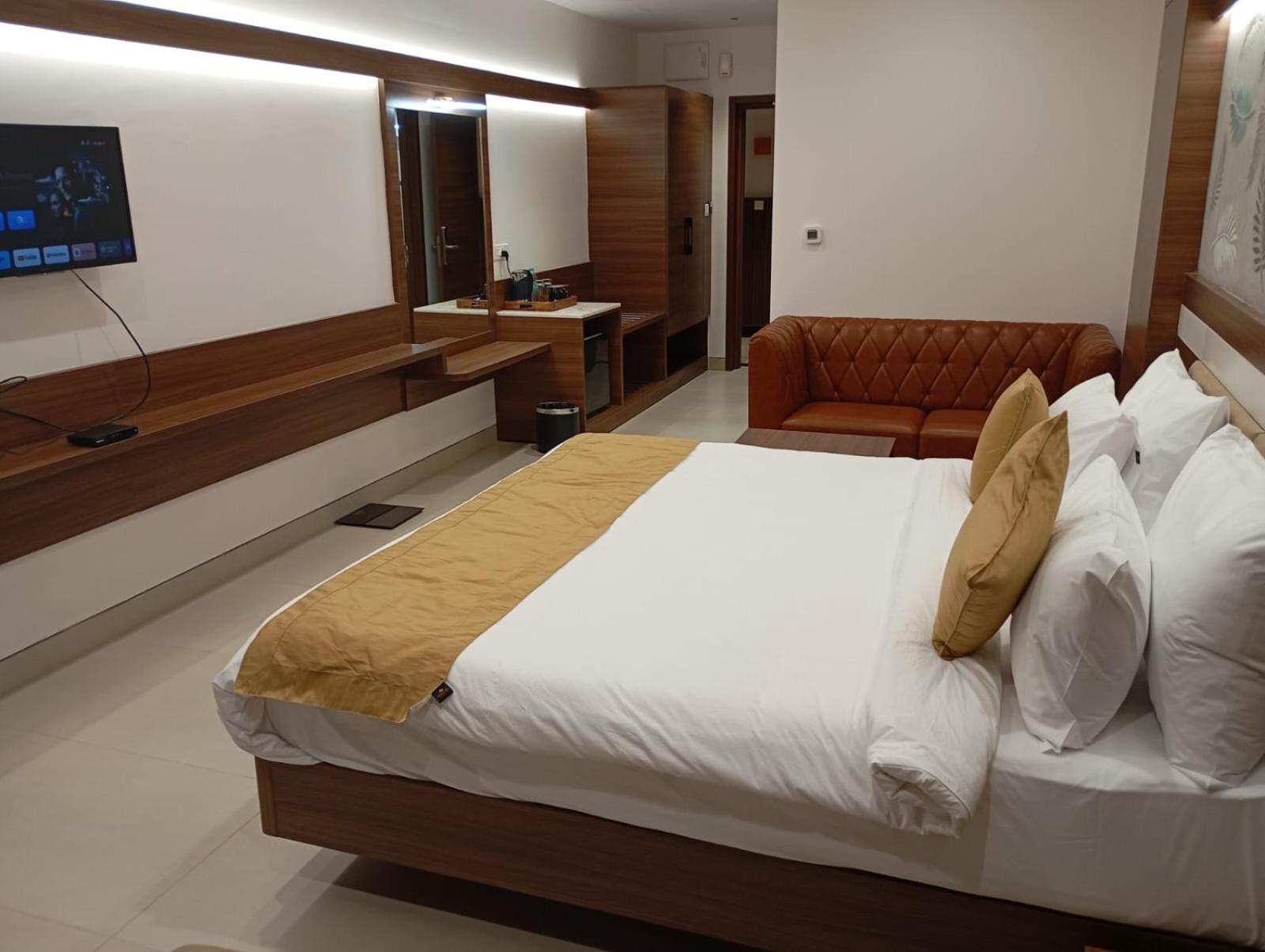 Highland Hotel بنغالور المظهر الخارجي الصورة